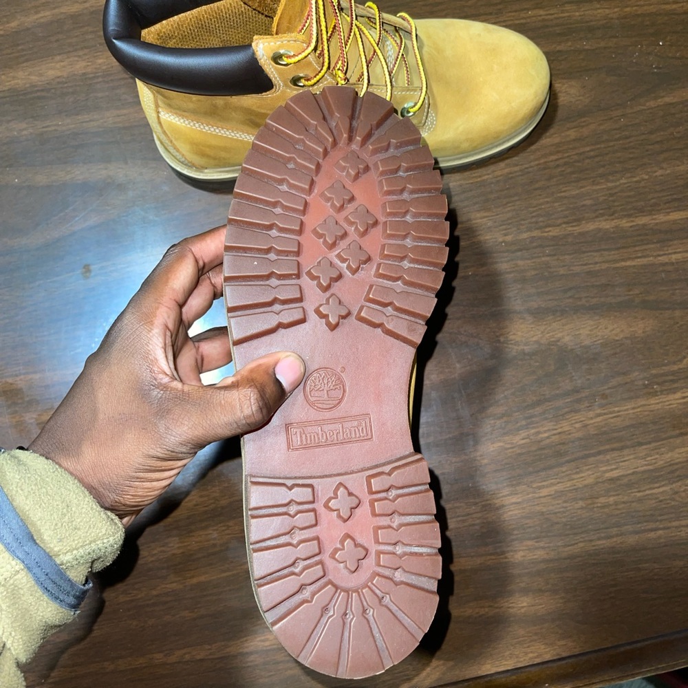 Timberlands - Picture 5 of 5